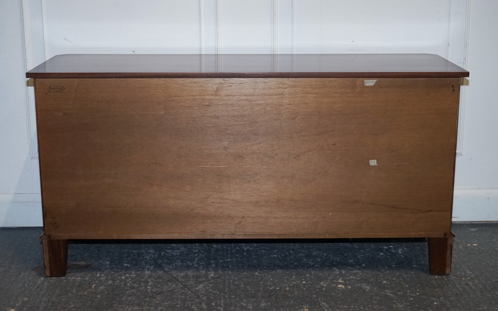 STUNNING VINTAGE BEVAN FUNNEL HARDWOOD SIDEBOARD BANK OF DRAWERS