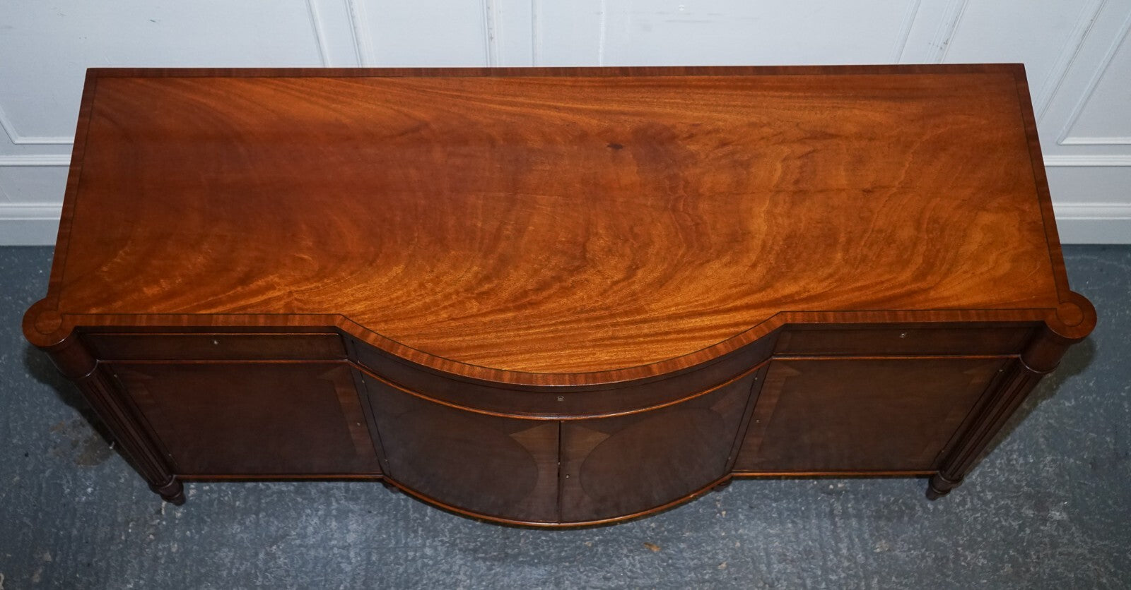 VINTAGE FINE FURNITURE BURR WALNUT SOLID SIDEBOARD MADE BY DAVID SALMON