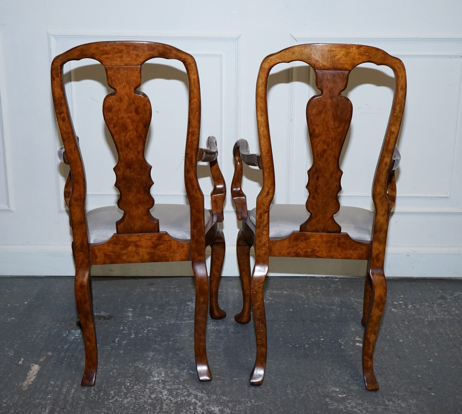 1920'S ART DECO PAIR OF QUEEN ANNE STYLE BURR WALNUT HALLWAY ELBOW ARMCHAIRS