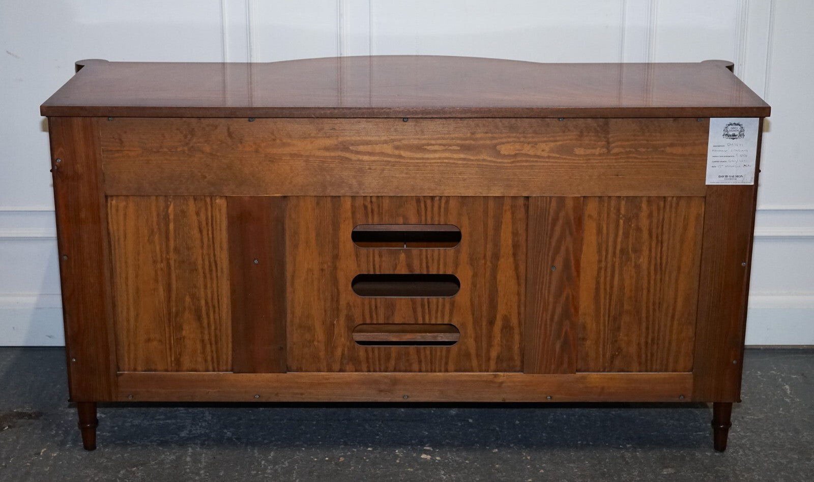 VINTAGE FINE FURNITURE BURR WALNUT SOLID SIDEBOARD MADE BY DAVID SALMON