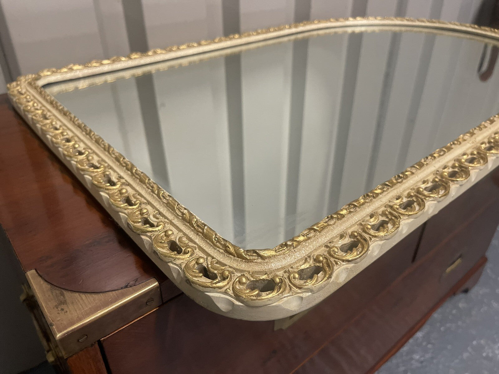 1950'S VINTAGE JOHN ''HALLS GALVO'' DAMP PROOF WHITE AND GOLD WALL MIRROR