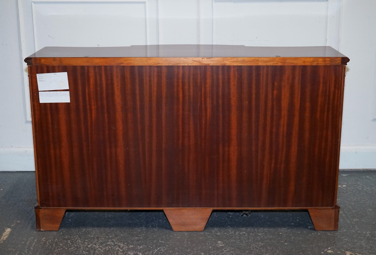 VINTAGE SERPENTINE BOW FRONT SIDEBOARD WITH DRAWERS & CUPBOARD BY WADE FURNITURE