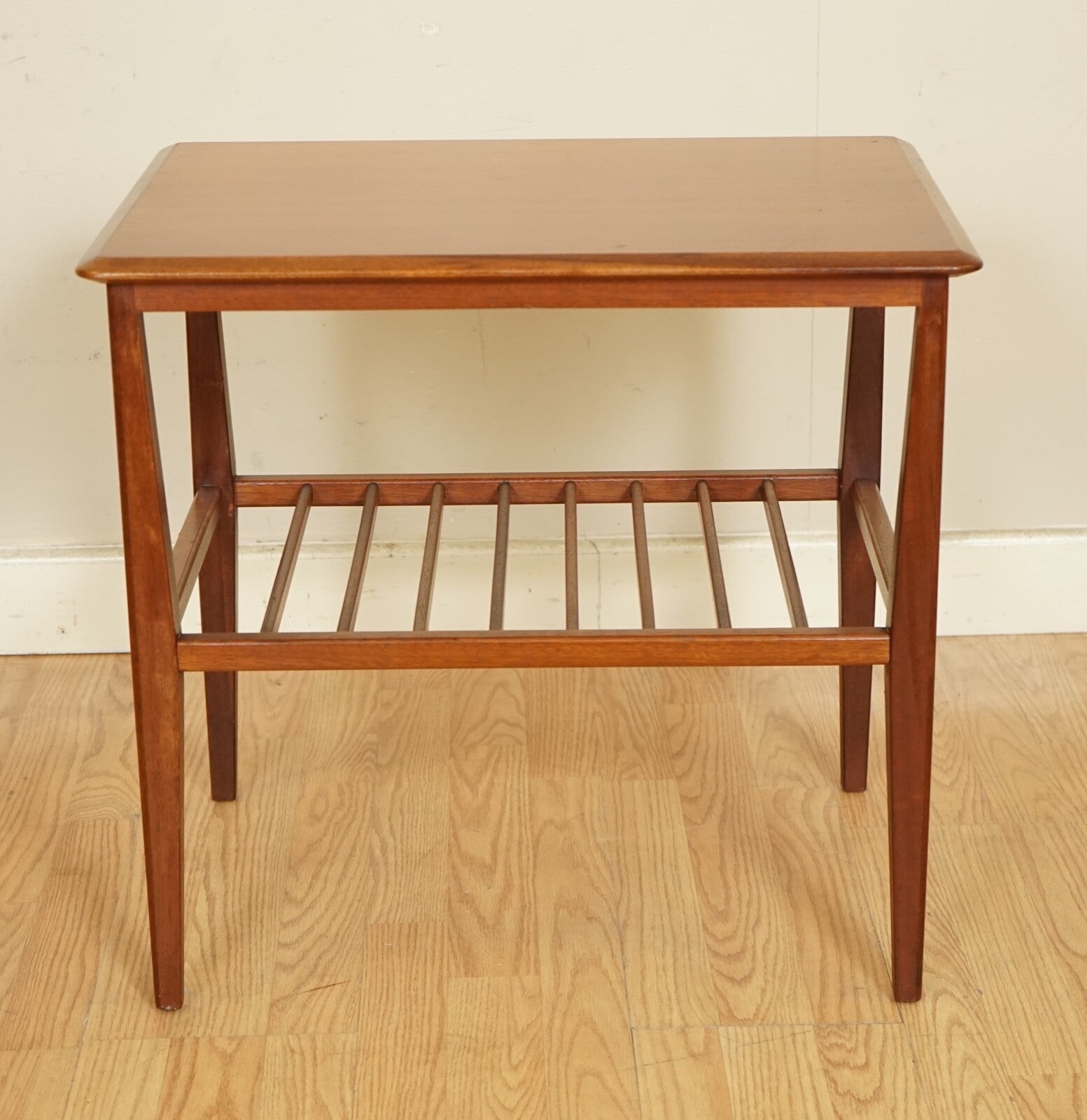 1960s VINTAGE SCANDANAVIAN TEAK MID CENTURY SIDE END LAMP TABLE