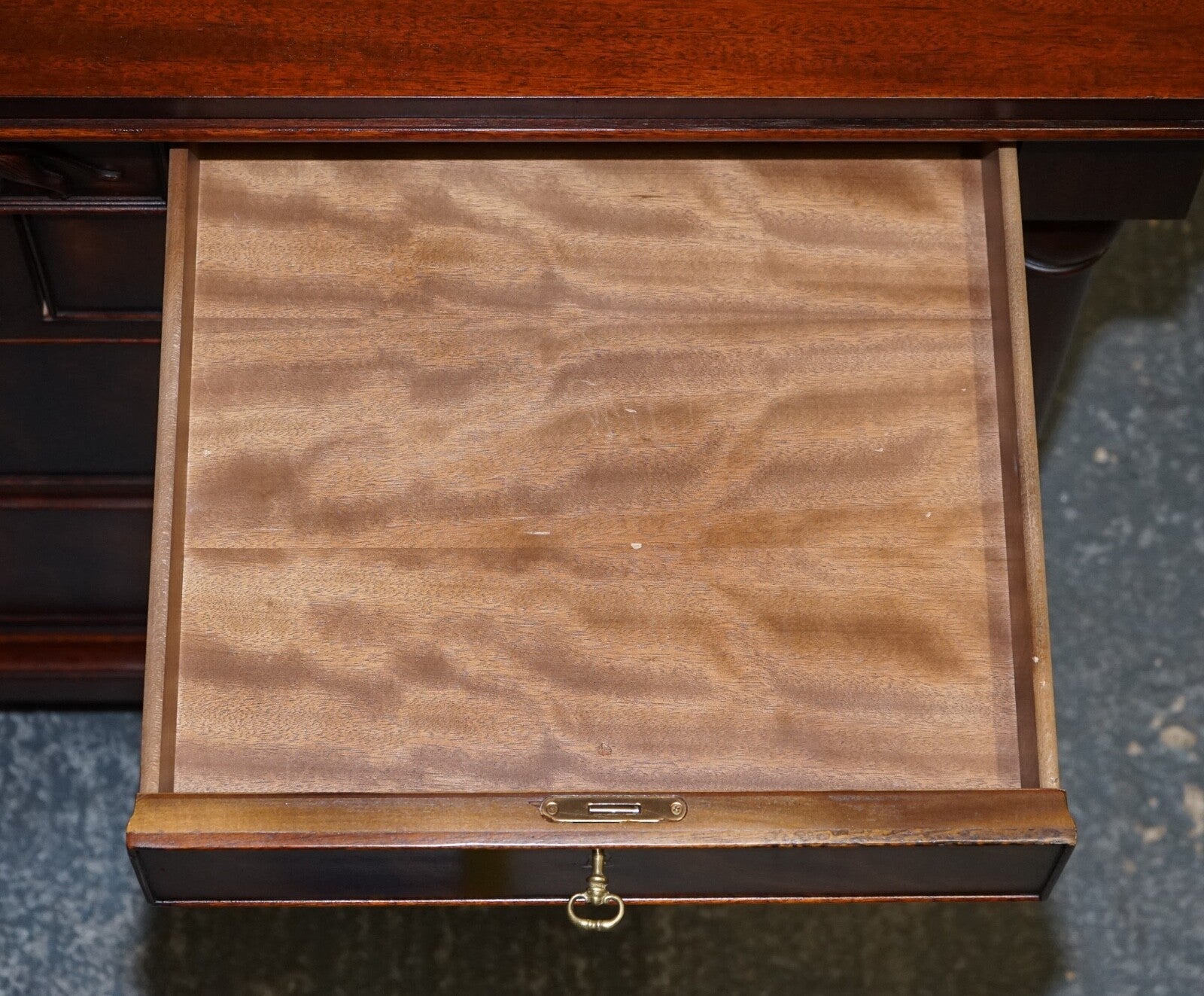 RALPH LAUREN FRENCH EMPIRE STYLE FLAMED MAHOGANY CHEST OF DRAWERS