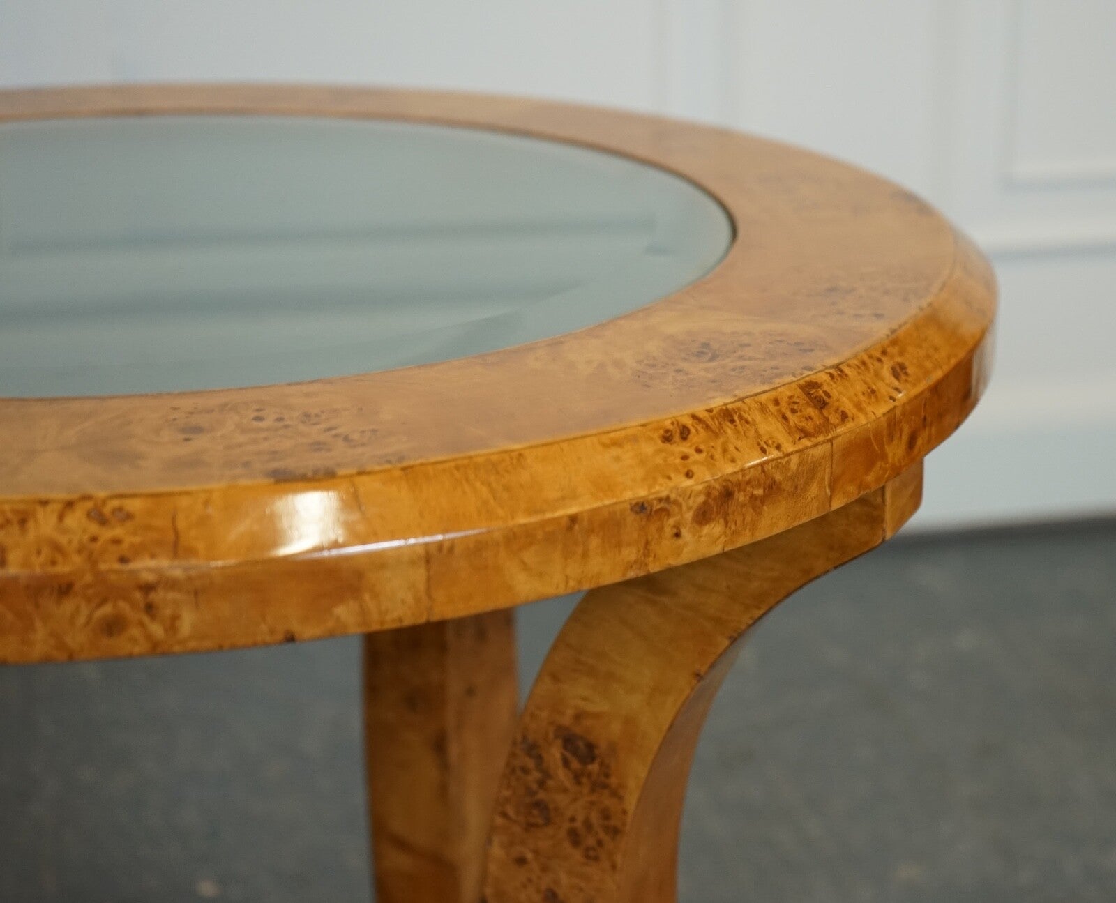 ART DECO BURR WALNUT CIRCULAIR PEDESTAL ROUND CONSOLE CENTER TABLE J1