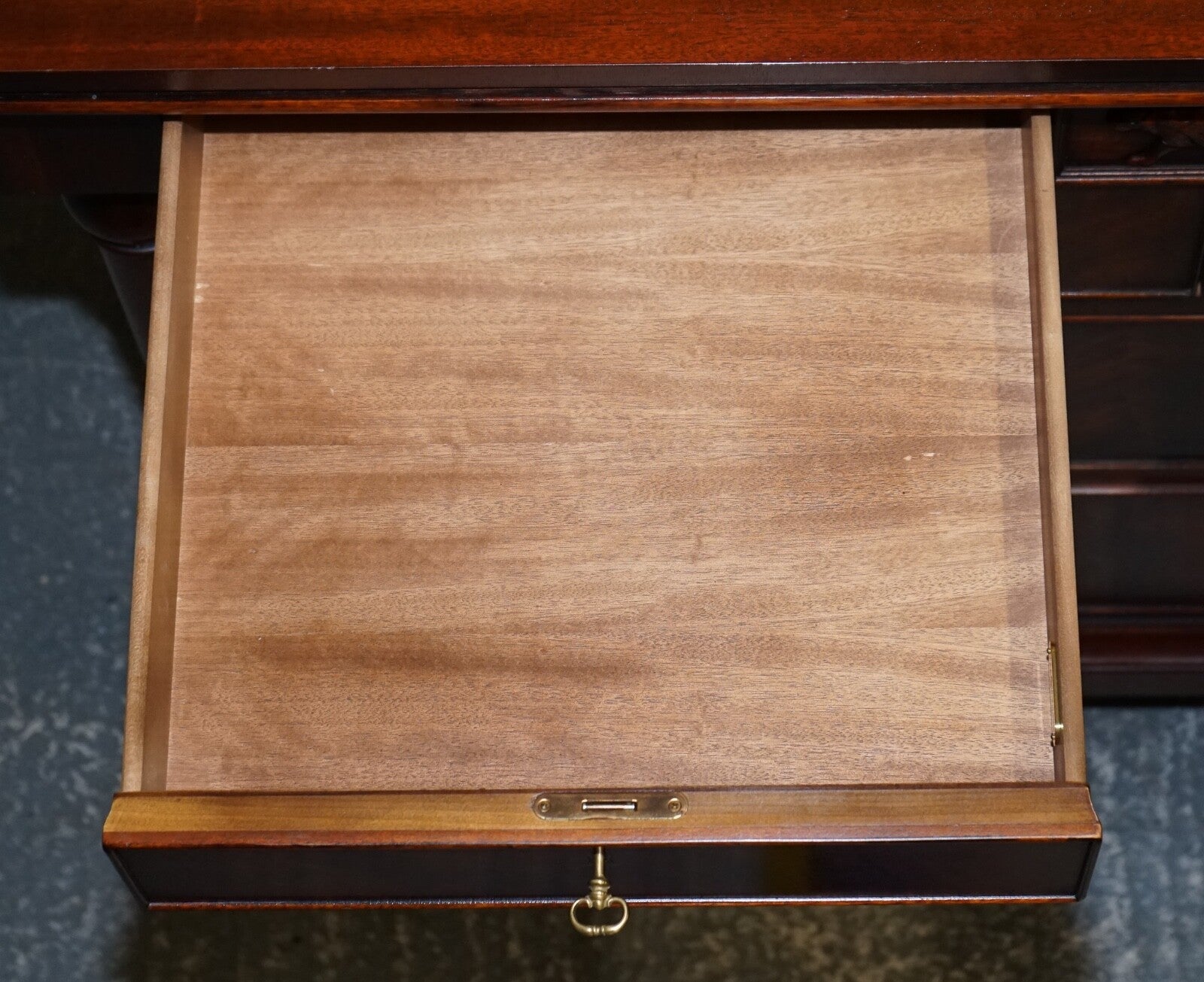 RALPH LAUREN FRENCH EMPIRE STYLE FLAMED MAHOGANY CHEST OF DRAWERS