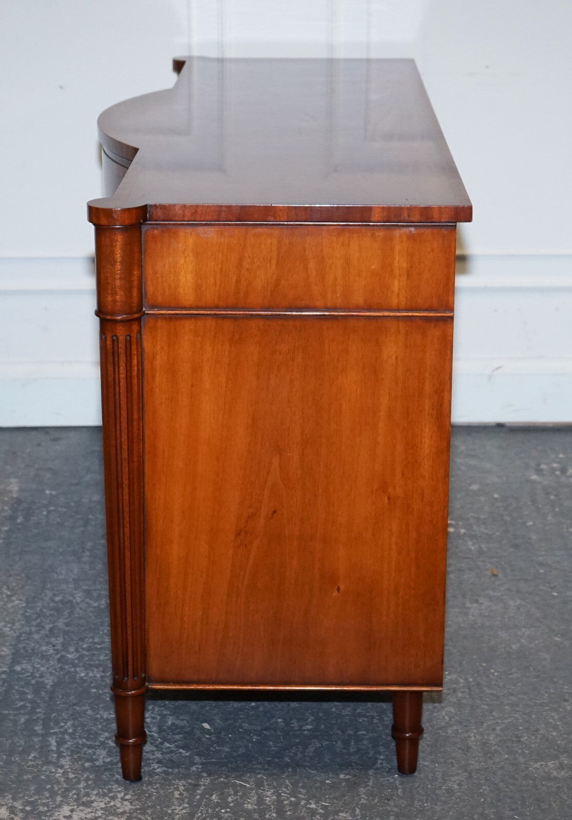 VINTAGE FINE FURNITURE BURR WALNUT SOLID SIDEBOARD MADE BY DAVID SALMON