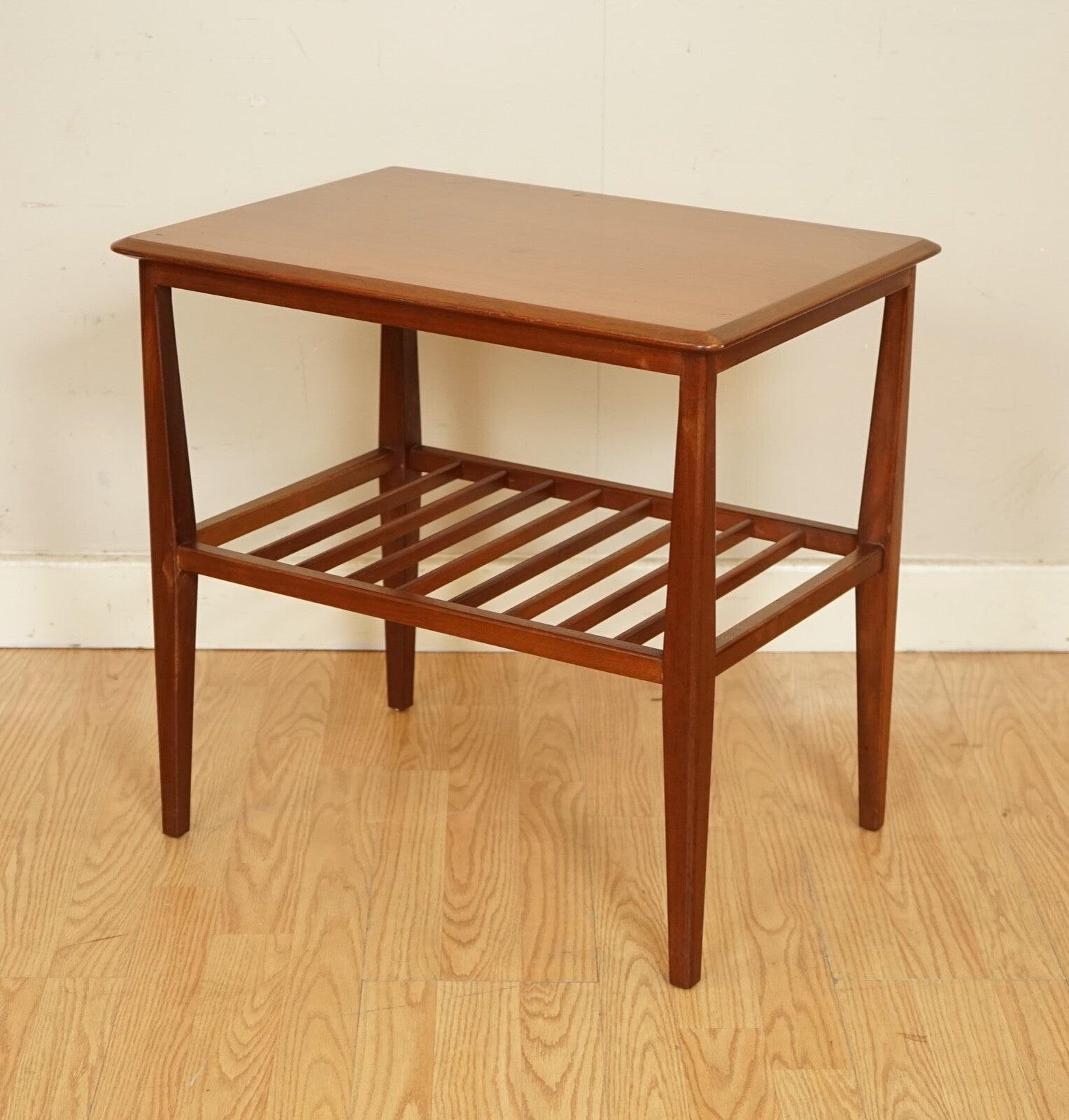 1960s VINTAGE SCANDANAVIAN TEAK MID CENTURY SIDE END LAMP TABLE